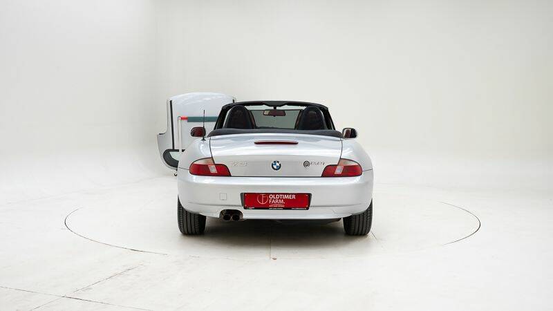Bild 2/15 von BMW Z3 2.2i (2001)