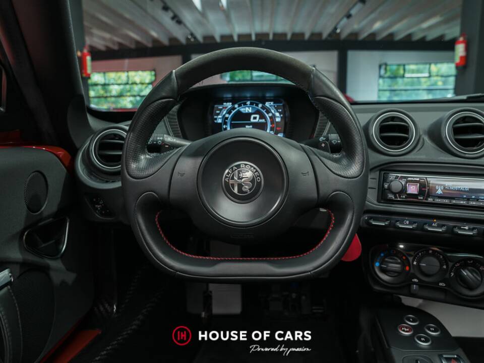 Image 17/25 of Alfa Romeo 4C Spider (2016)
