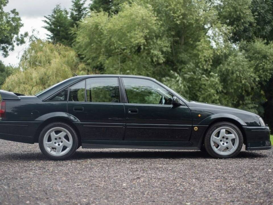 Imagen 2/7 de Vauxhall Lotus Carlton 3.6 (1991)