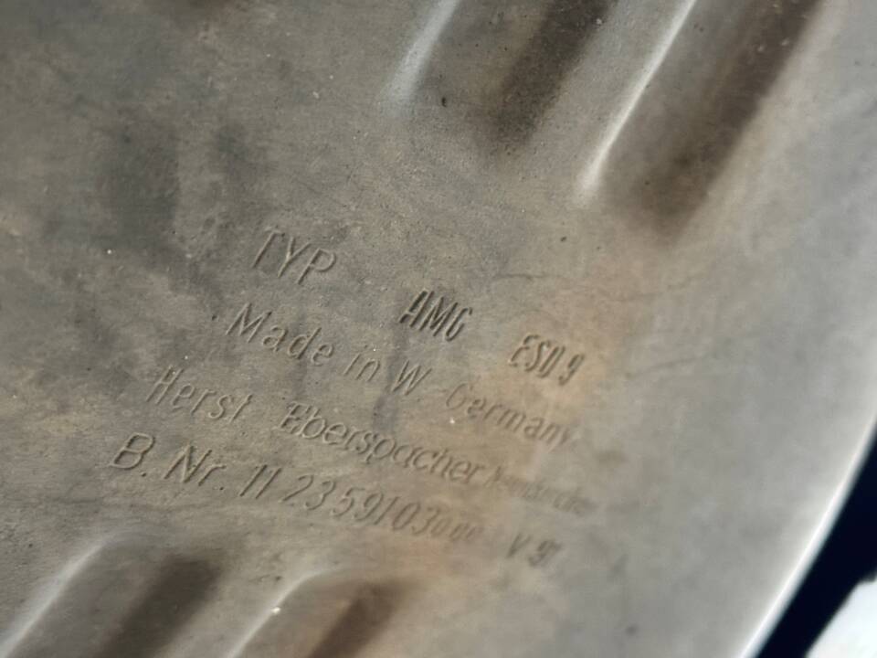 Imagen 34/46 de Mercedes-Benz 500 SL 6.0 AMG (1992)