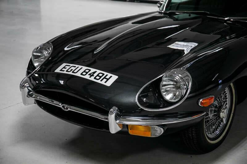 Image 8/28 de Jaguar E-Type (1970)