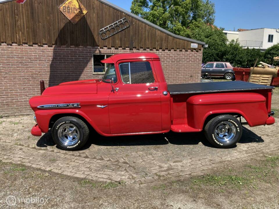 Image 5/45 de Chevrolet Apache Stepside (1959)