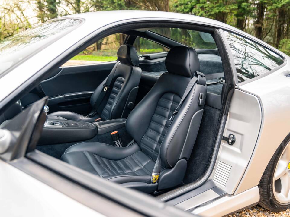 Image 14/22 of Ferrari 550 Maranello (1998)