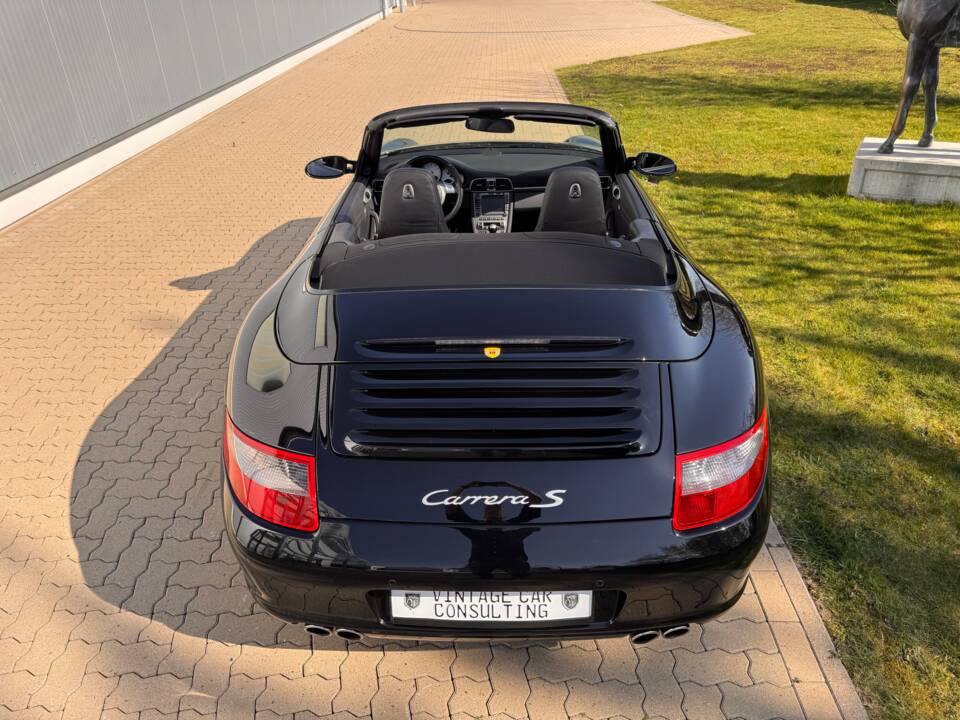 Bild 11/66 von Porsche 911 Carrera S (2006)