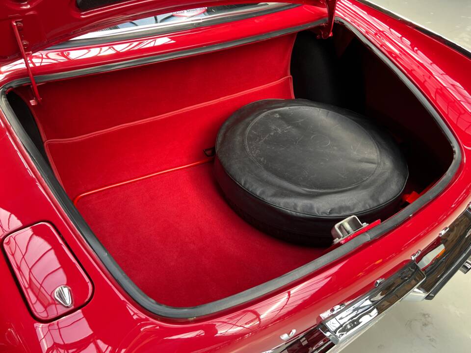 Immagine 21/28 di Volvo 1800 S (1965)