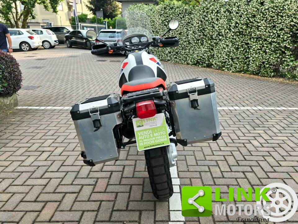 Bild 7/10 von BMW DUMMY (2000)
