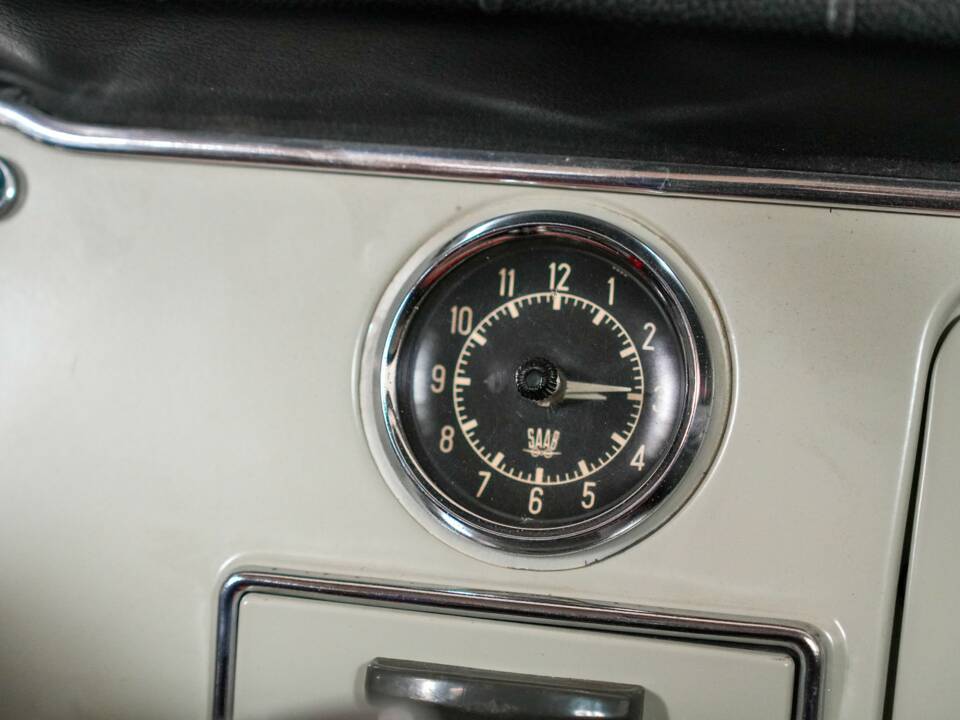 Image 31/34 of Saab 96 V4 (1967)