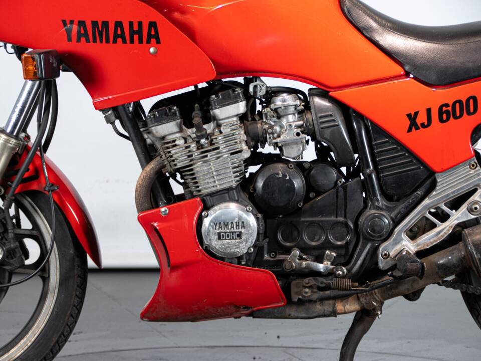 Image 19/50 of Yamaha XJ 600 (1984)