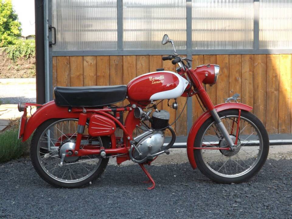 Image 2/50 of Benelli Leoncino 2T (1959)