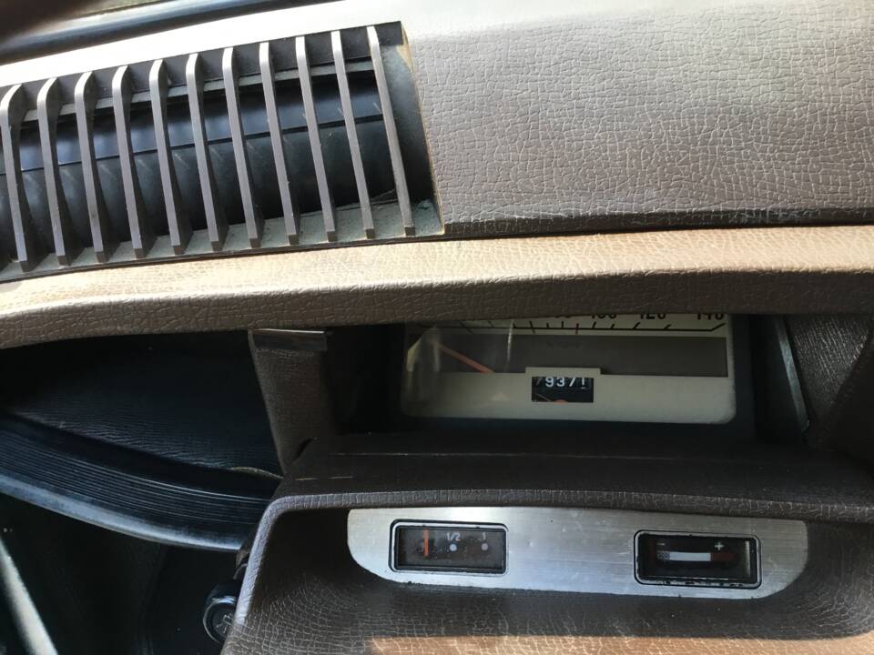 Image 43/62 of Citroën Ami 8 (1975)