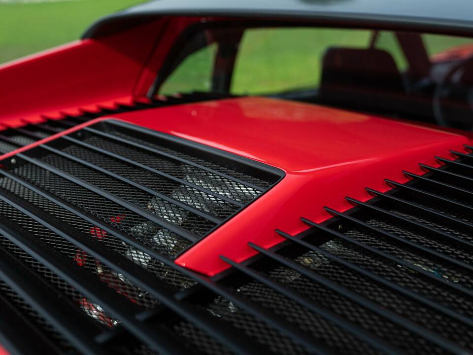 Image 33/50 of Ferrari 208 GTB Turbo (1987)