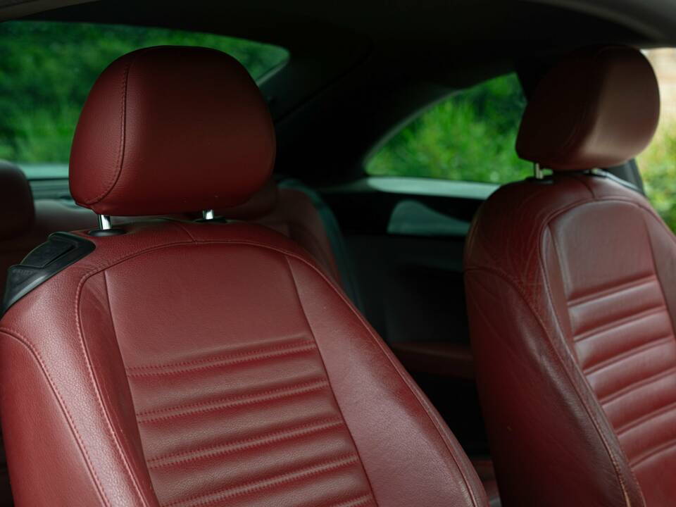 Image 32/50 of Volkswagen New Beetle 2.0 (2012)