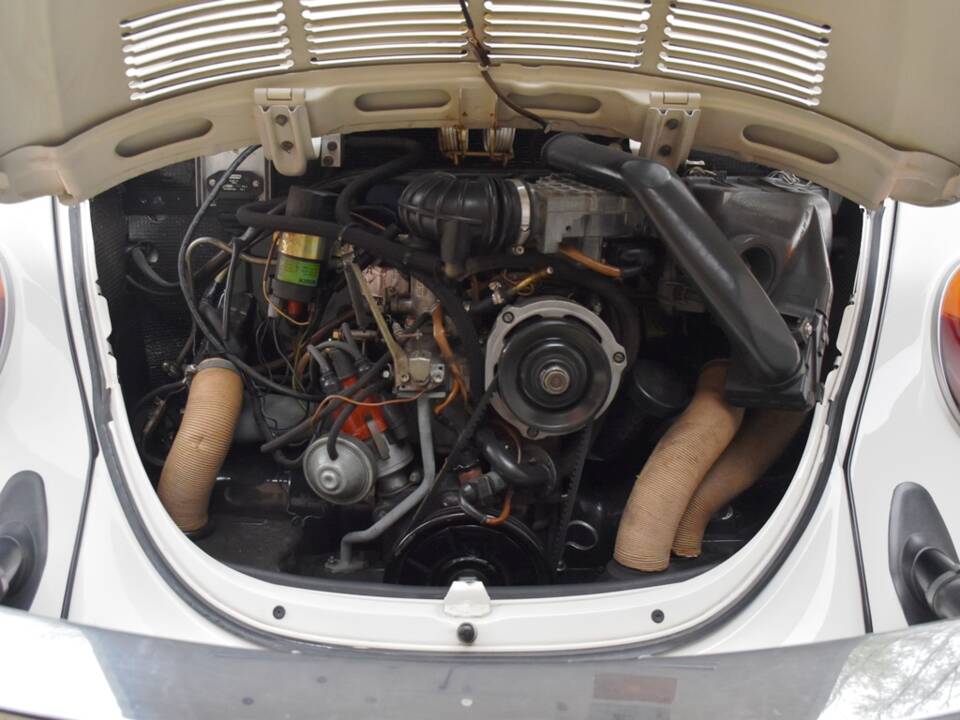 Bild 44/49 von Volkswagen Super Beetle (1979)