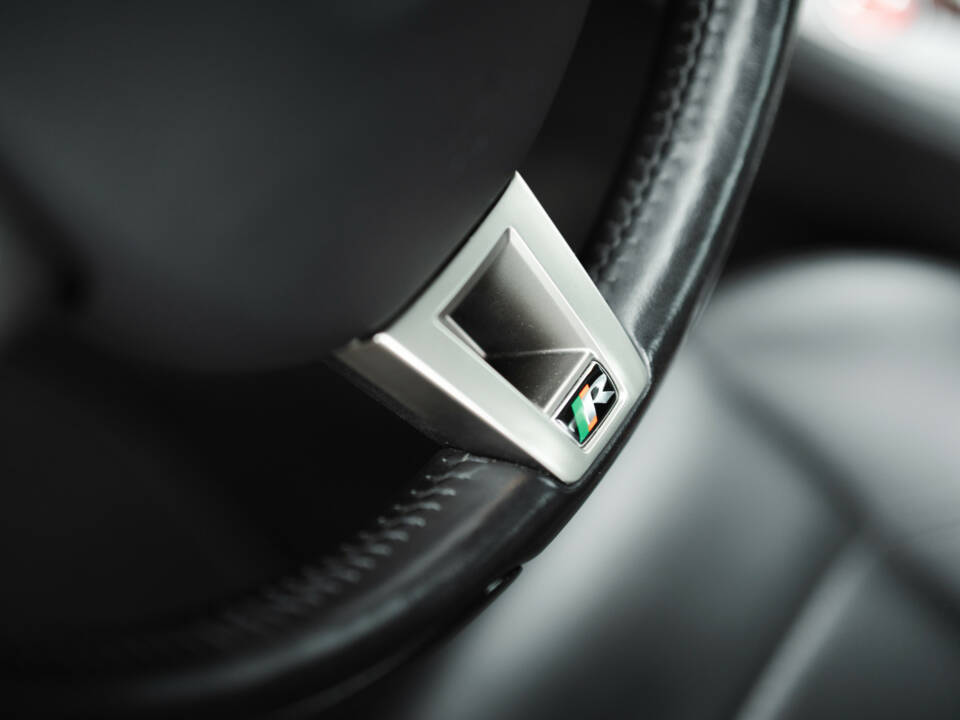 Image 21/33 of Jaguar XKR (2008)
