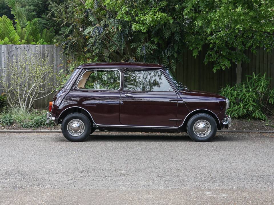 Image 40/46 of Austin Seven (1964)