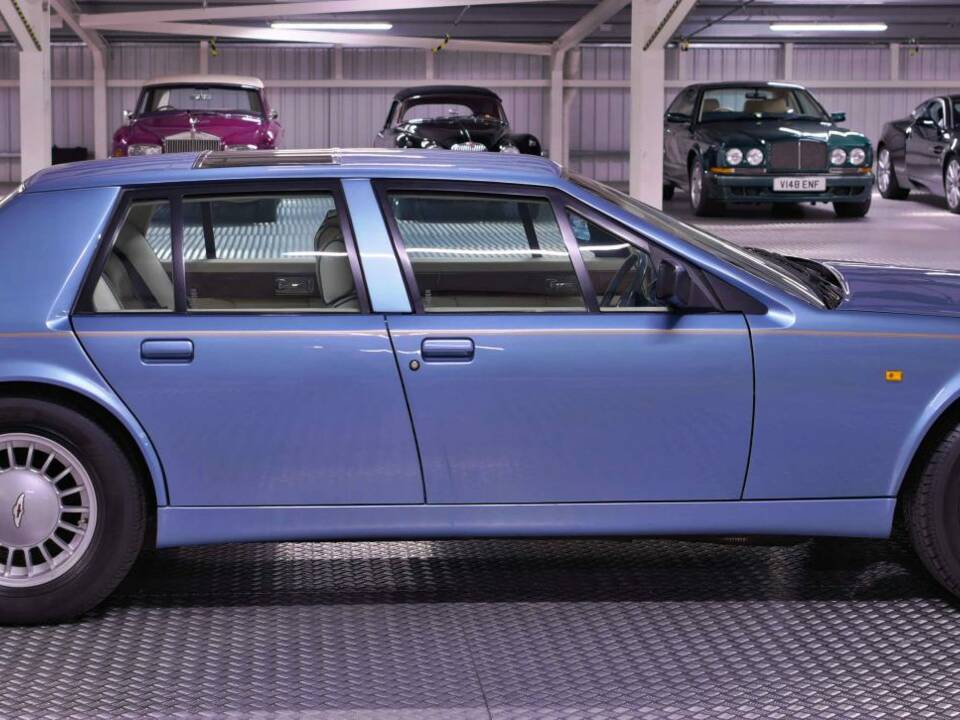 Imagen 10/50 de Aston Martin Lagonda (1989)