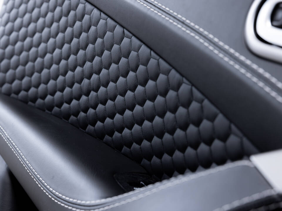 Bild 9/32 von Aston Martin Cygnet (2012)
