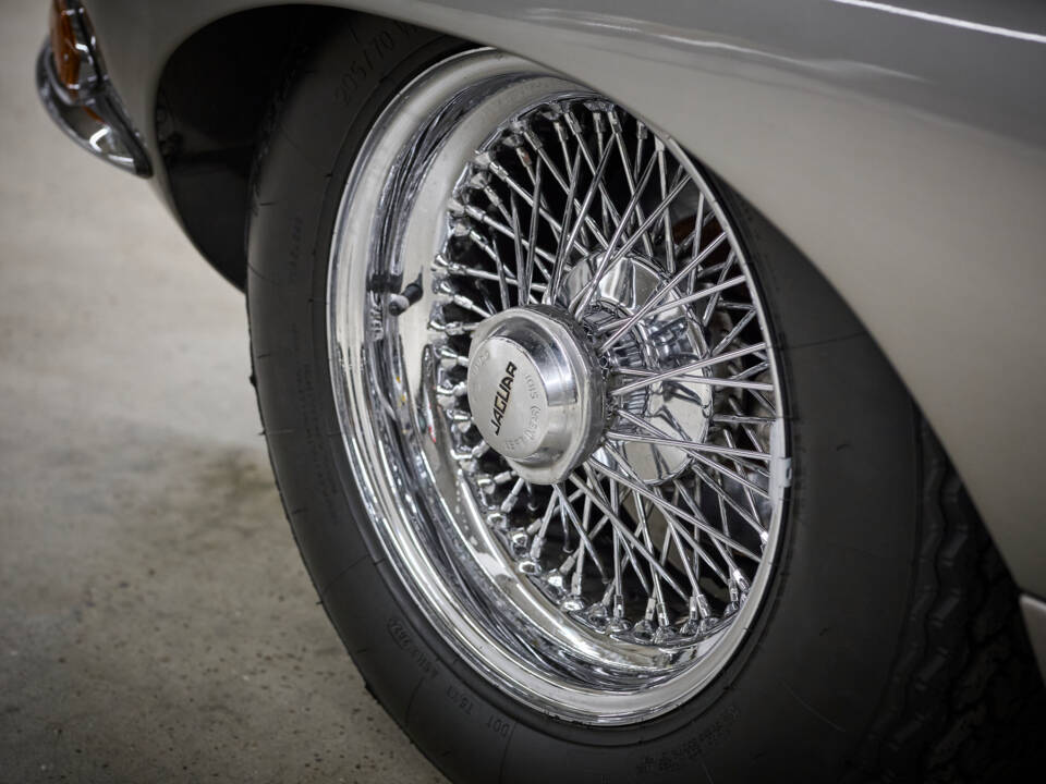 Immagine 44/99 di Jaguar E-Type 3.8 (1964)