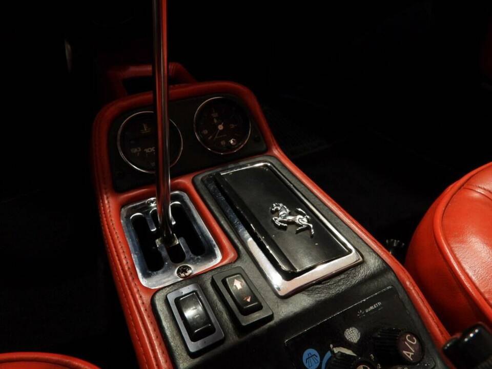 Afbeelding 8/15 van Ferrari 308 GTBi (1981)