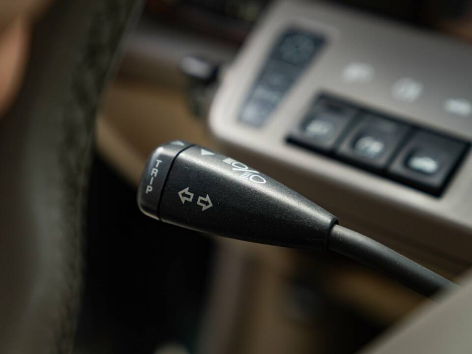 Afbeelding 31/50 van Jaguar XJ6 3.2 (1995)