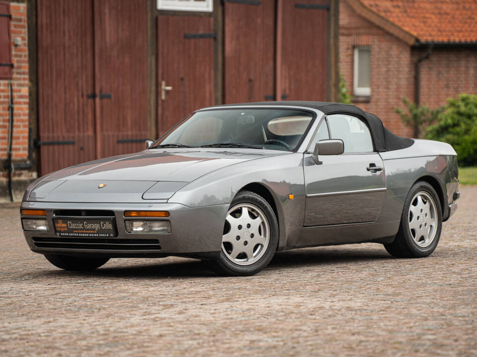 Image 1/42 de Porsche 944 S2 (1991)