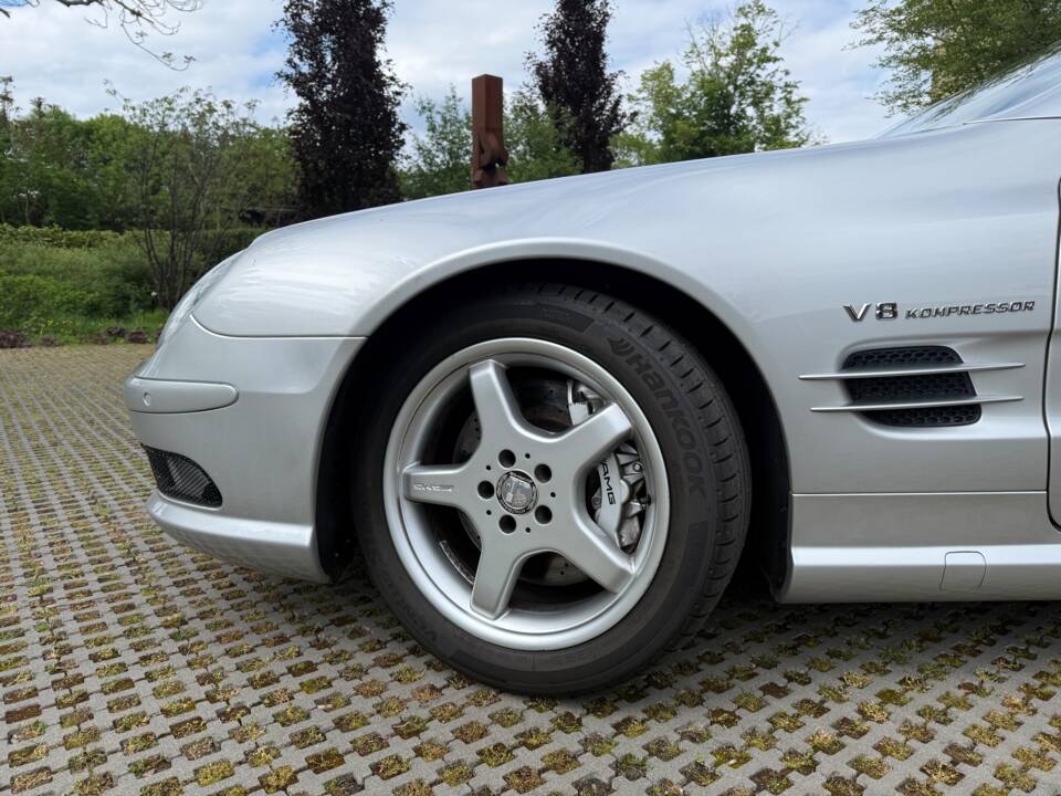 Image 4/29 of Mercedes-Benz SL 55 AMG (2004)