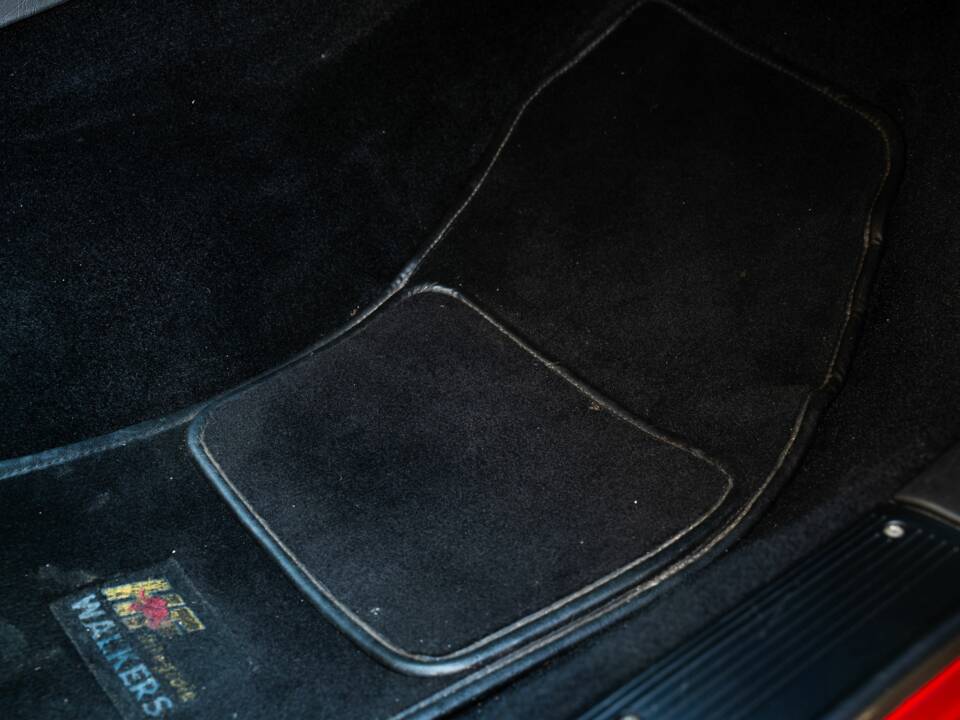 Image 22/63 of Lancia Delta HF Integrale Evoluzione II (1994)