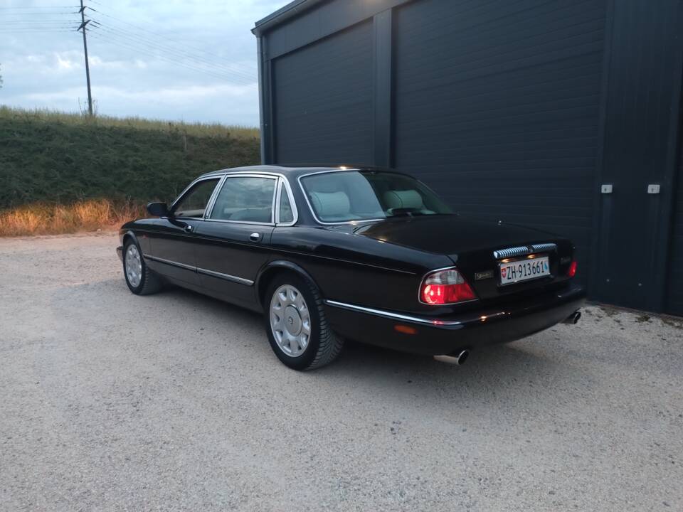 Bild 5/39 von Daimler Super V8 (1998)