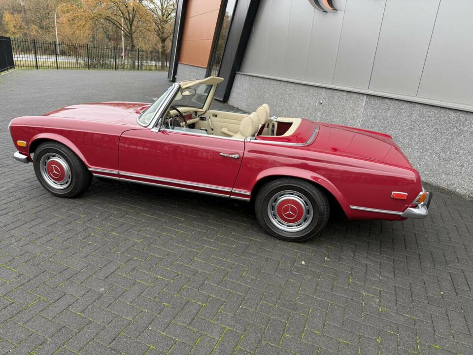 Image 5/50 of Mercedes-Benz 280 SL (1971)