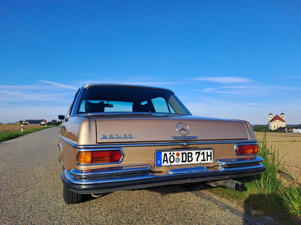 Image 41/73 of Mercedes-Benz 280 SE (1971)