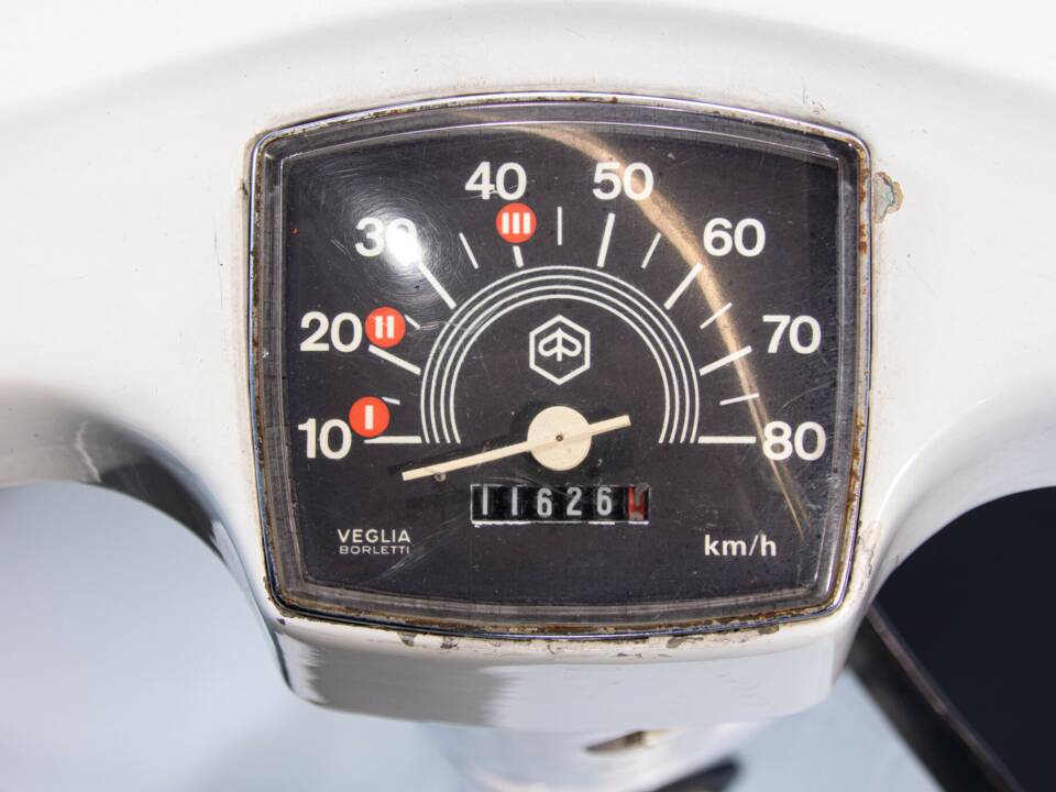 Image 44/50 of Piaggio Vespa 50 Special (1972)