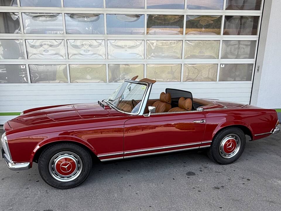 Image 2/19 of Mercedes-Benz 280 SL (1971)