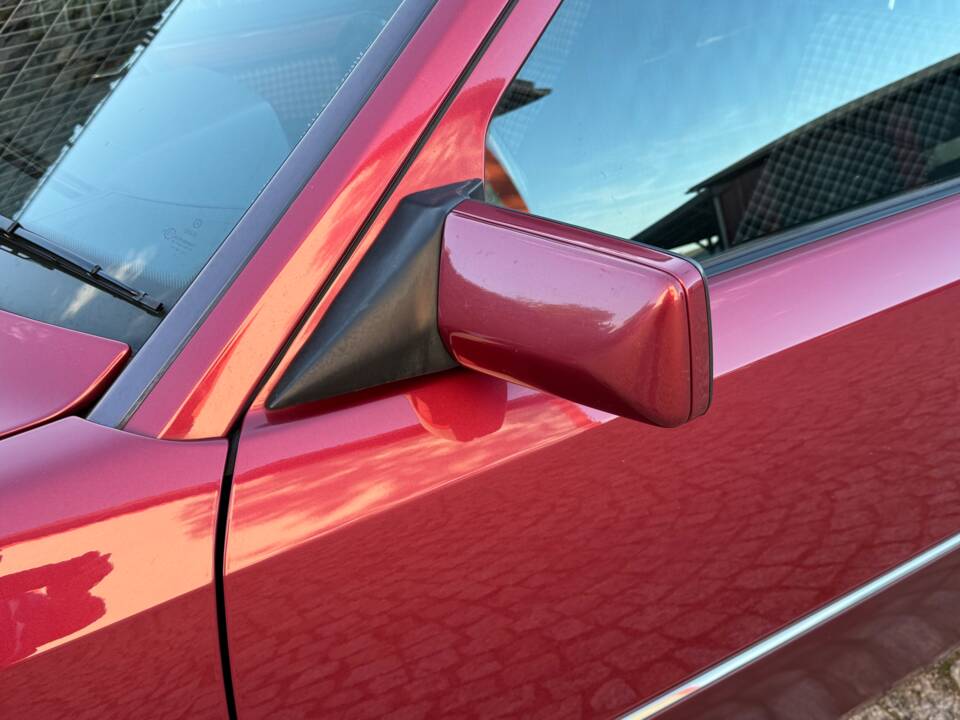 Immagine 10/75 di Mercedes-Benz 230 E (1992)