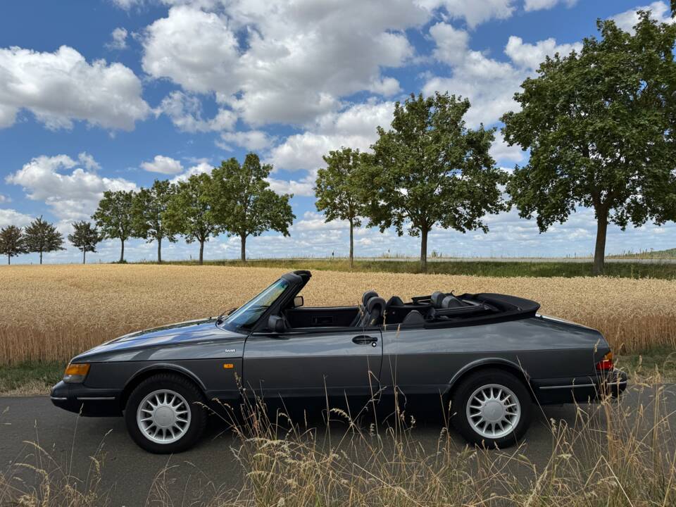 Image 6/8 of Saab 900 2.1 i 16V (1991)