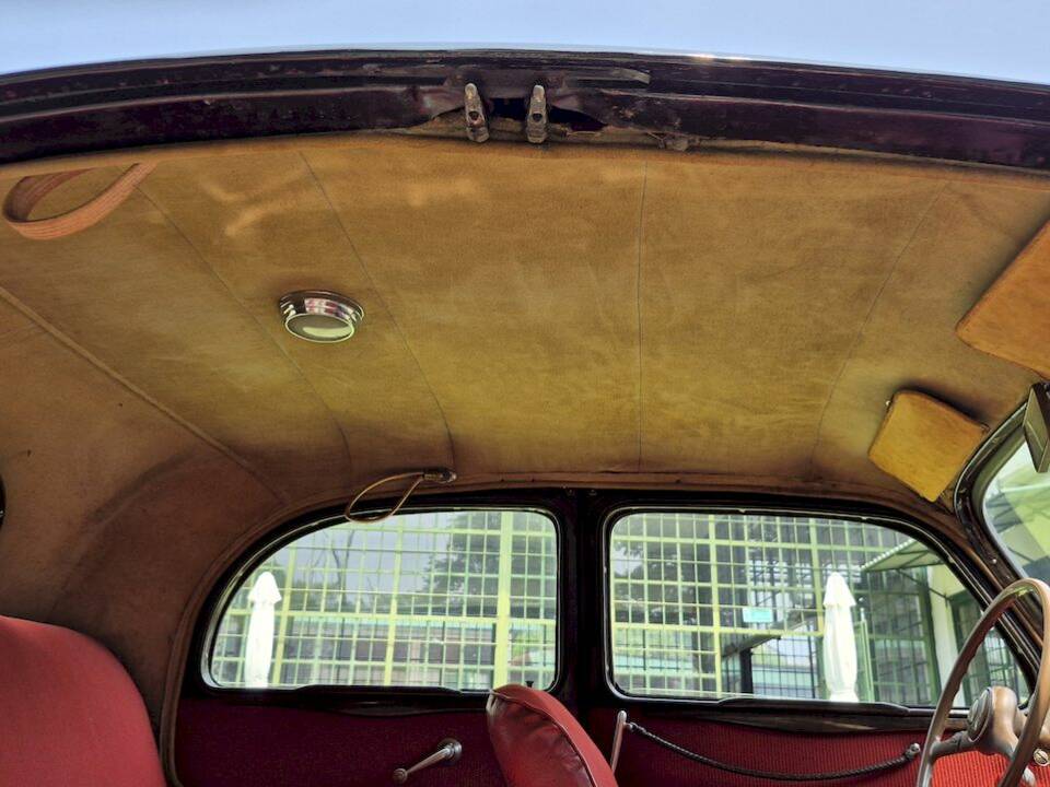 Image 38/47 of FIAT 1100 E (1952)