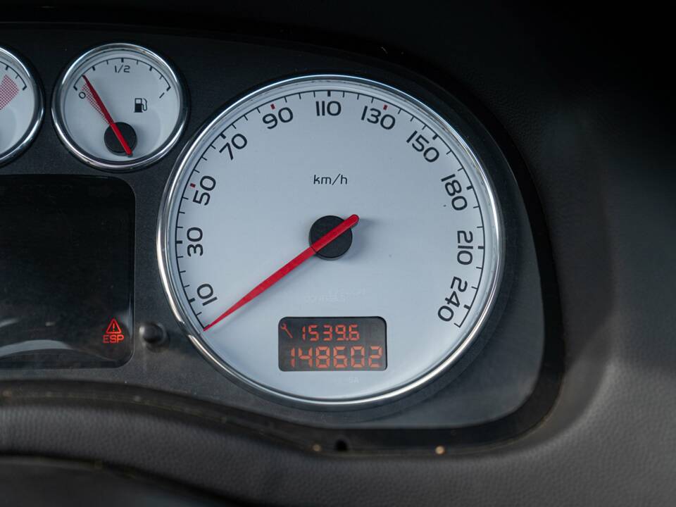 Bild 47/50 von Peugeot 307 CC 2.0i (2004)