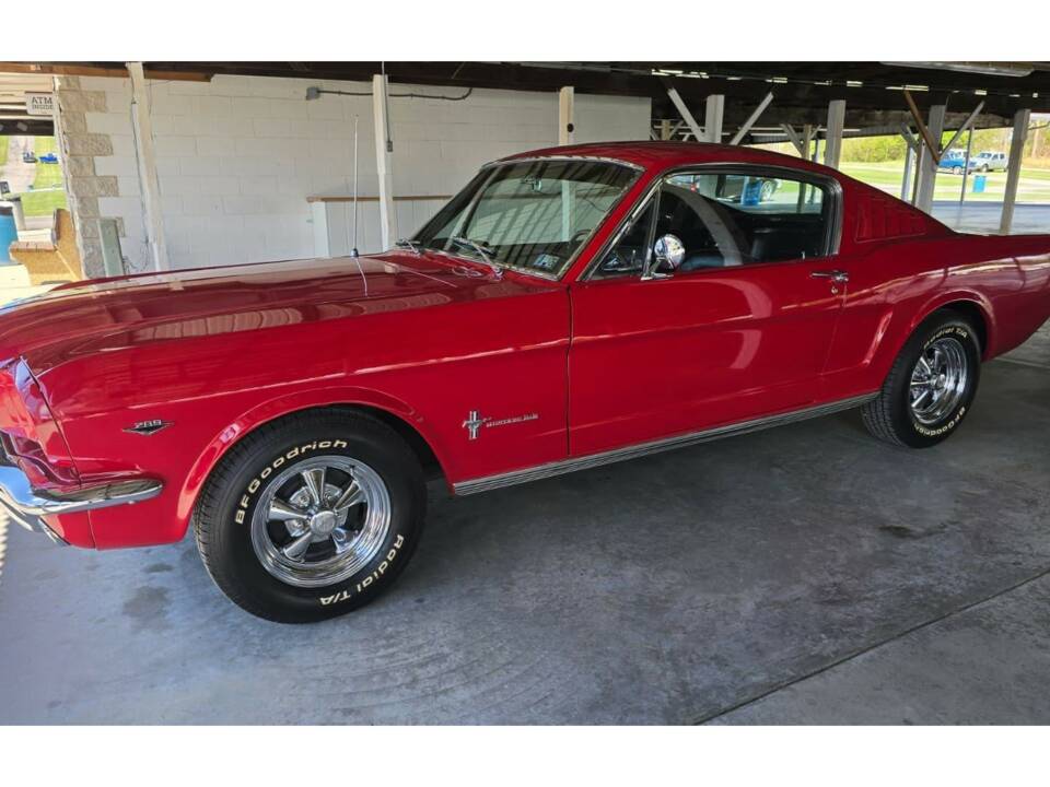 Image 13/50 de Ford Mustang 390 GTA (1966)
