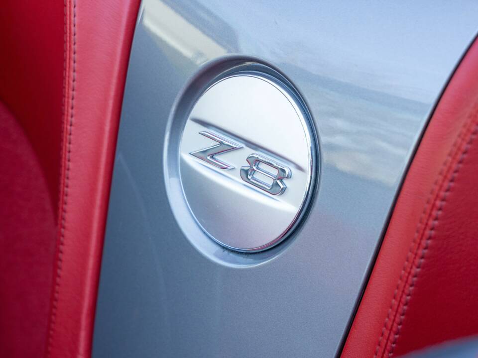Image 39/50 of BMW Z8 (2002)