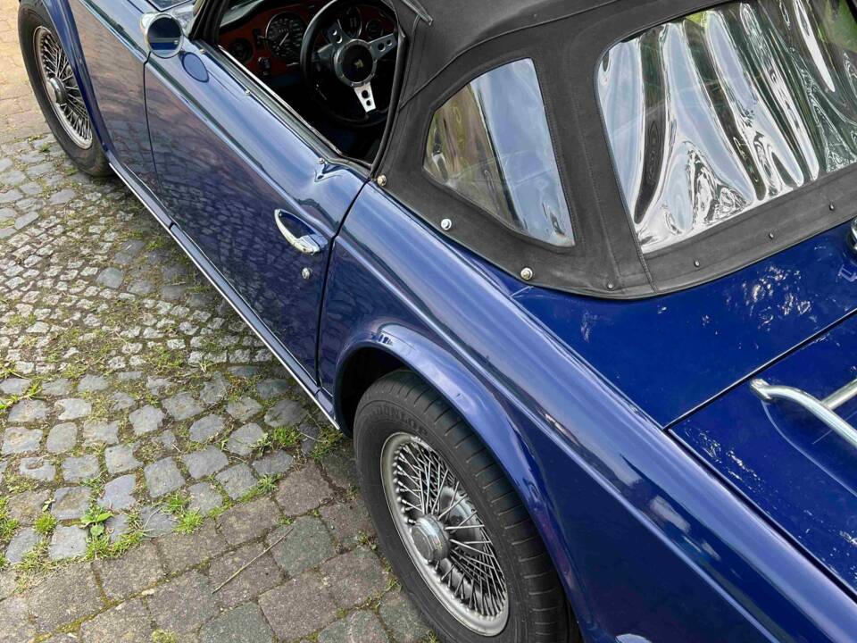 Image 5/28 de Triumph TR 6 (1973)