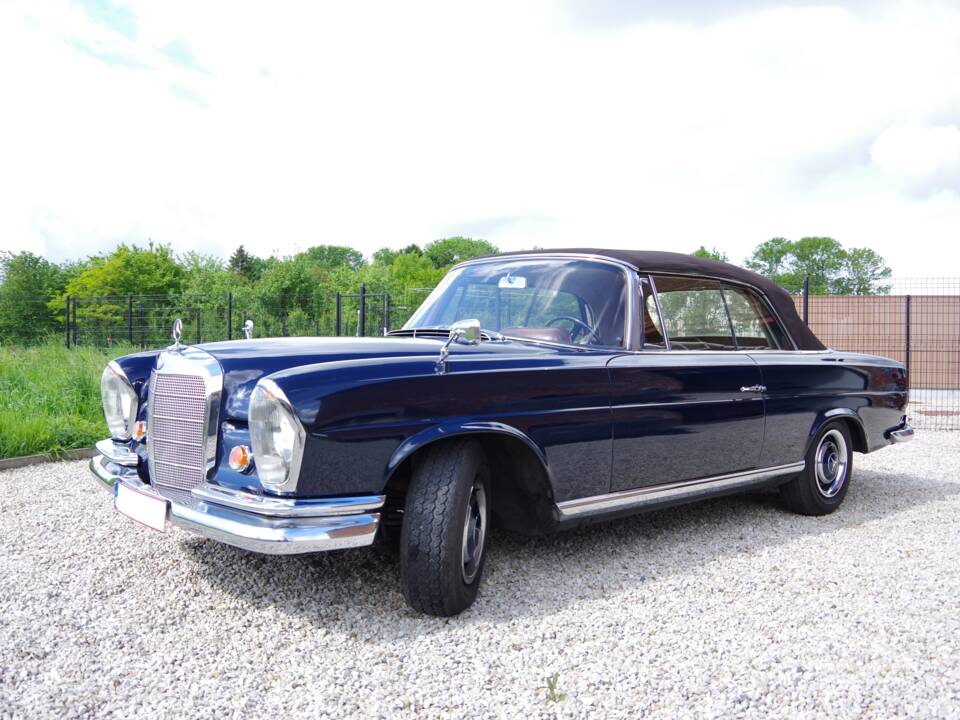 Afbeelding 7/32 van Mercedes-Benz 250 SE (1967)