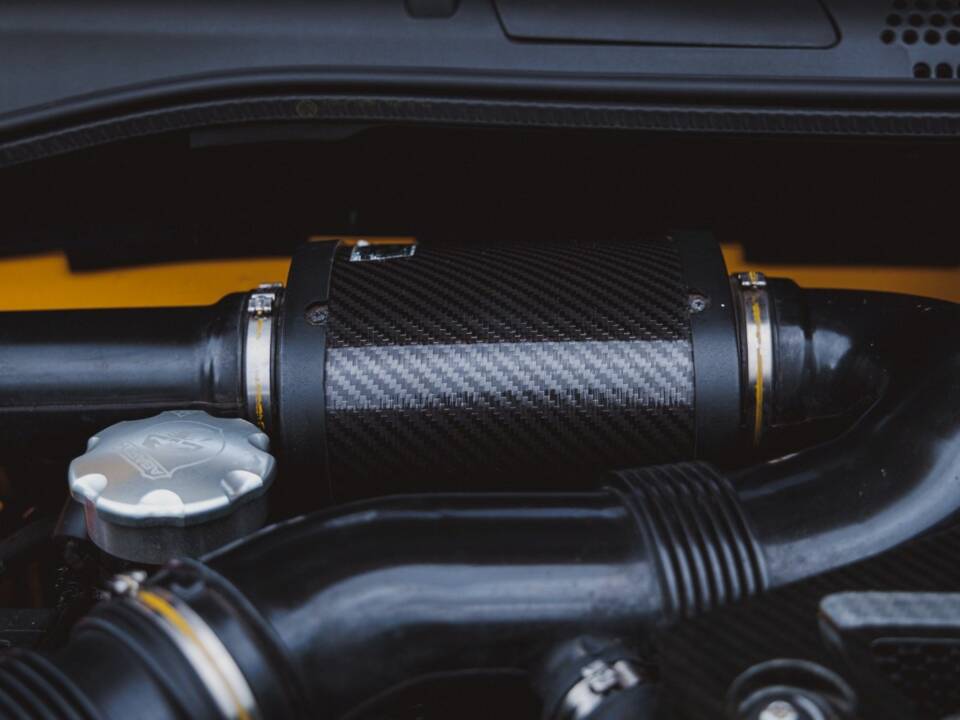 Immagine 6/8 di Abarth 695 Biposto (2016)