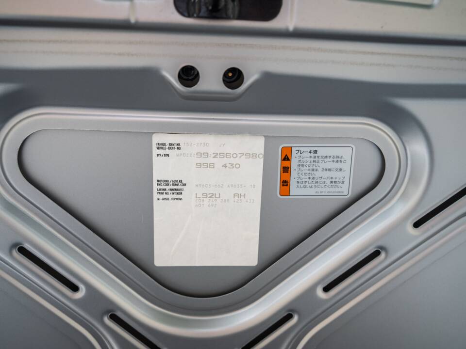 Afbeelding 64/73 van Porsche 911 Carrera 4S (2002)