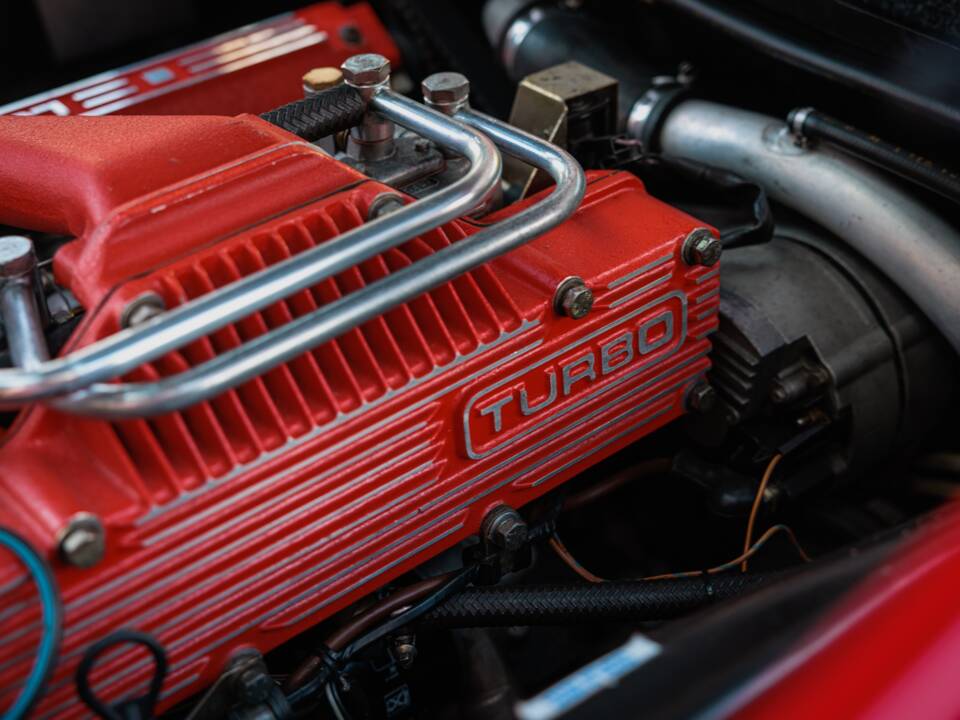 Afbeelding 36/47 van Lotus Esprit Turbo HC (1989)