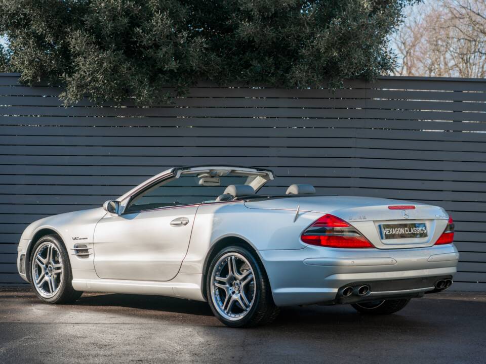 Image 3/51 of Mercedes-Benz SL 65 AMG (2007)