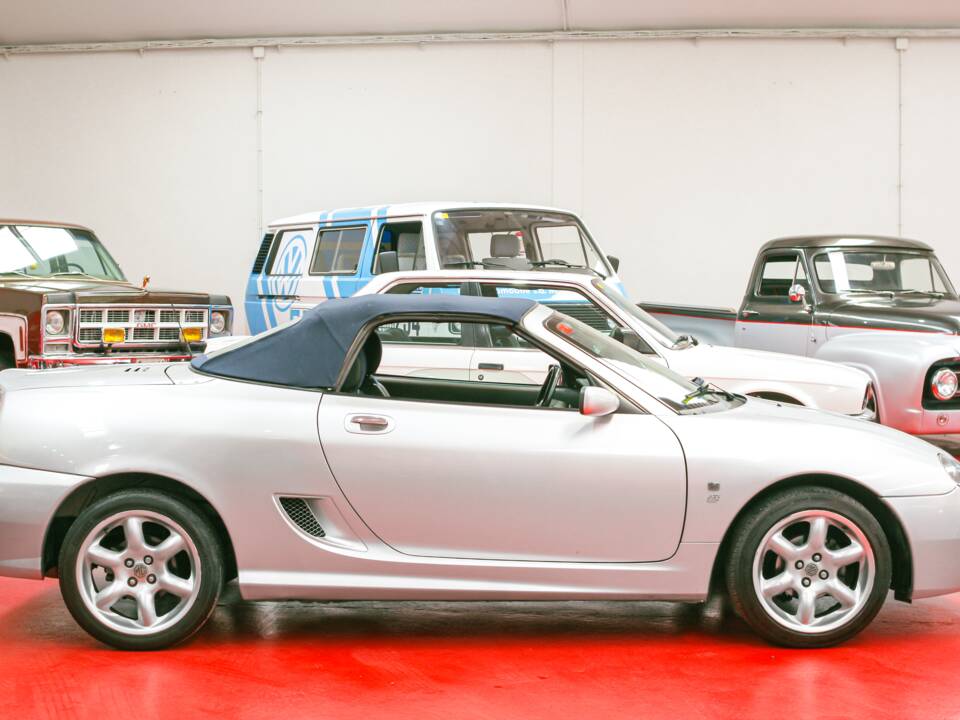 Image 15/29 of MG TF 120 (2003)