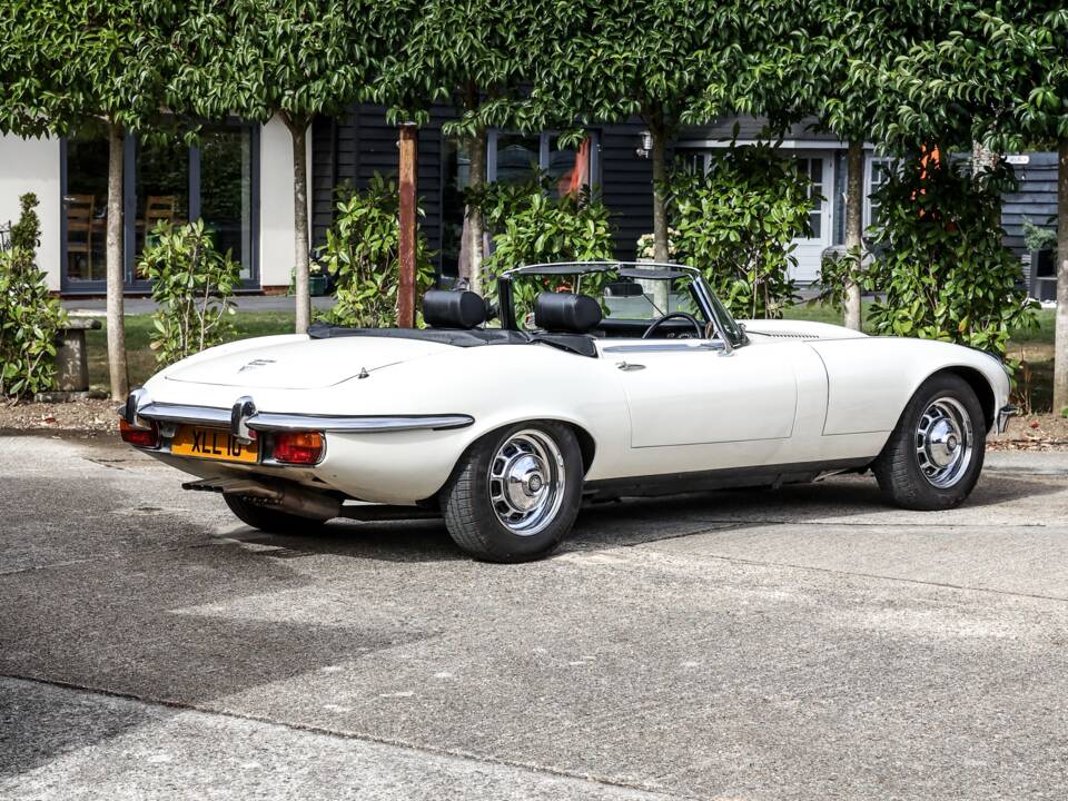 Bild 15/41 von Jaguar E-Type V12 (1972)
