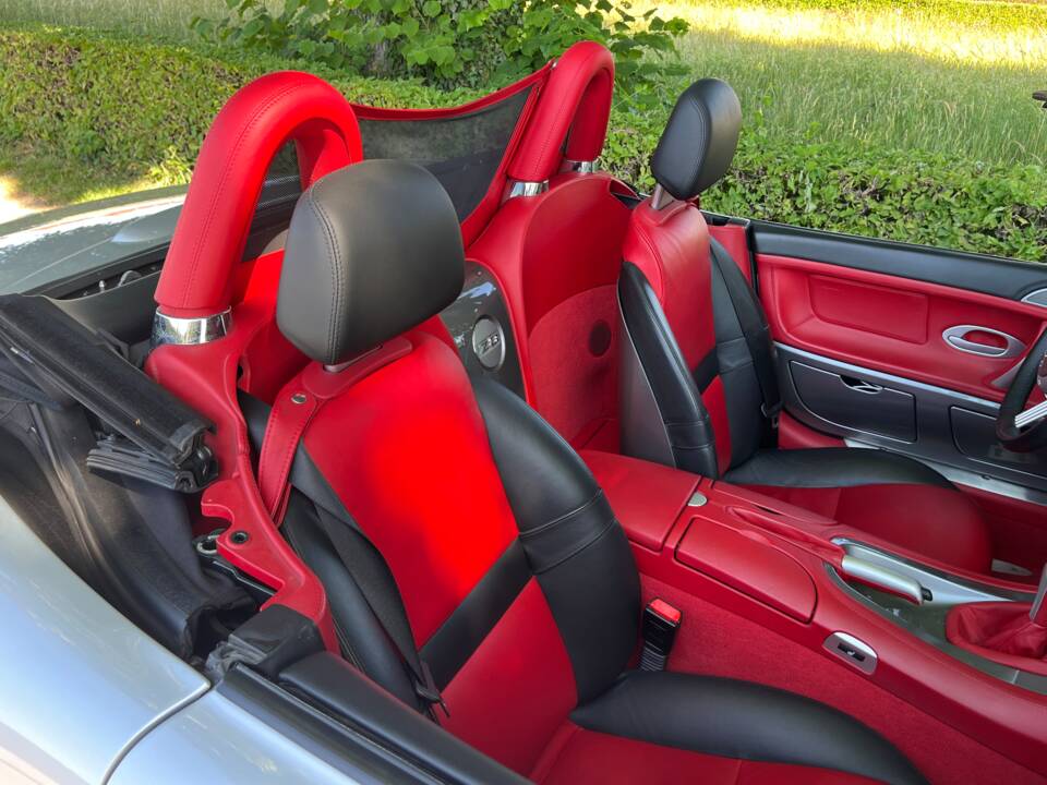 Afbeelding 36/80 van BMW Z8 (2000)