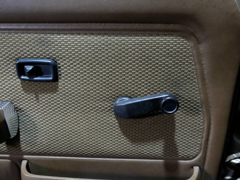 Bild 6/25 von BMW 323i (1983)