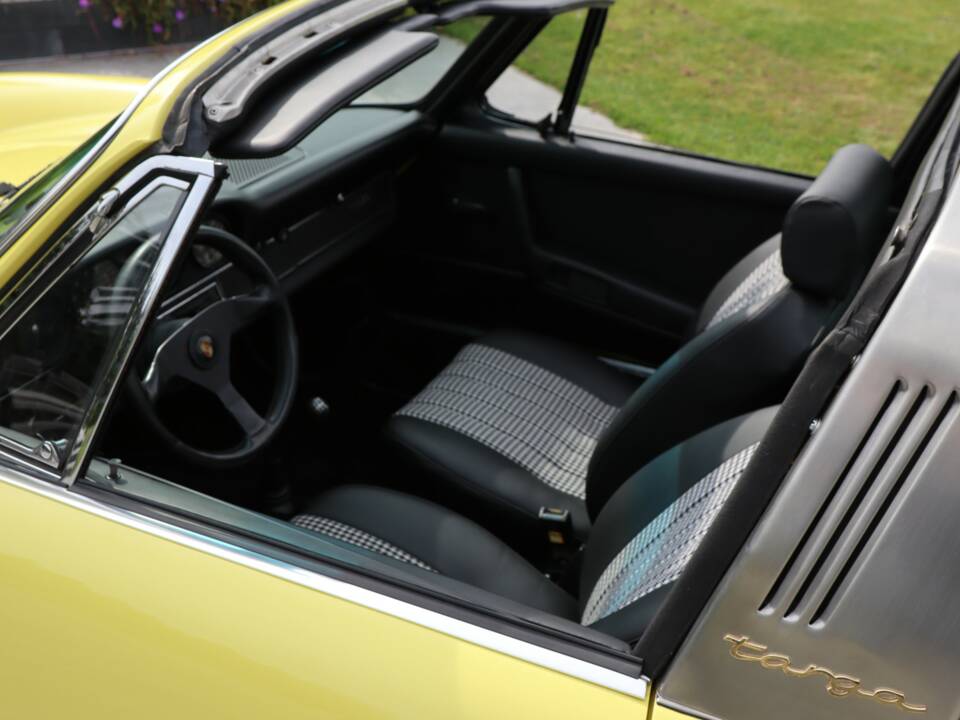 Image 39/50 of Porsche 911 2.2 T (1971)