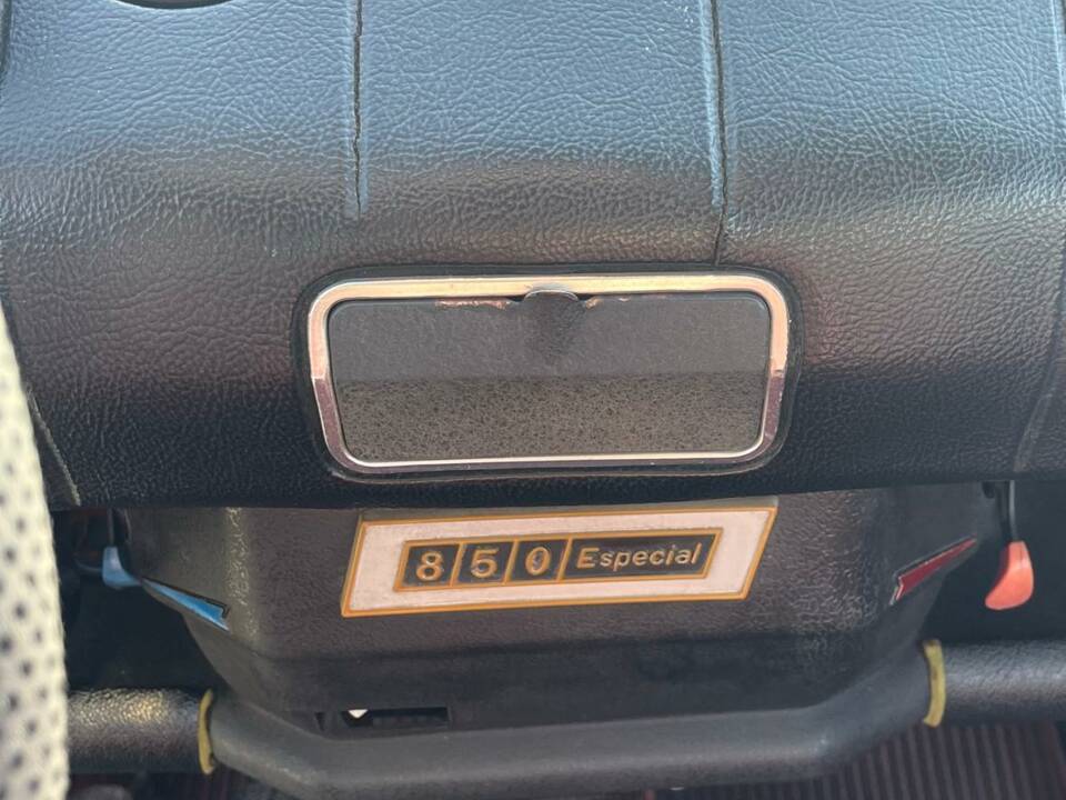 Image 39/56 of SEAT 850 Speciale (1971)